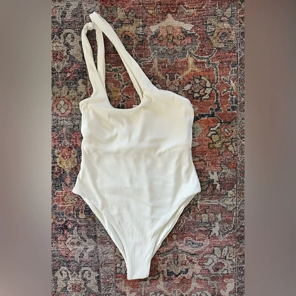 L Space Phoebe White One Shoulder One Piece Bathing Suit